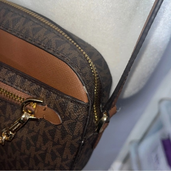 💼 Michael Kors Jet Set Large East West Crossbody Brown PVC Leather Bag - Picture 4 of 6